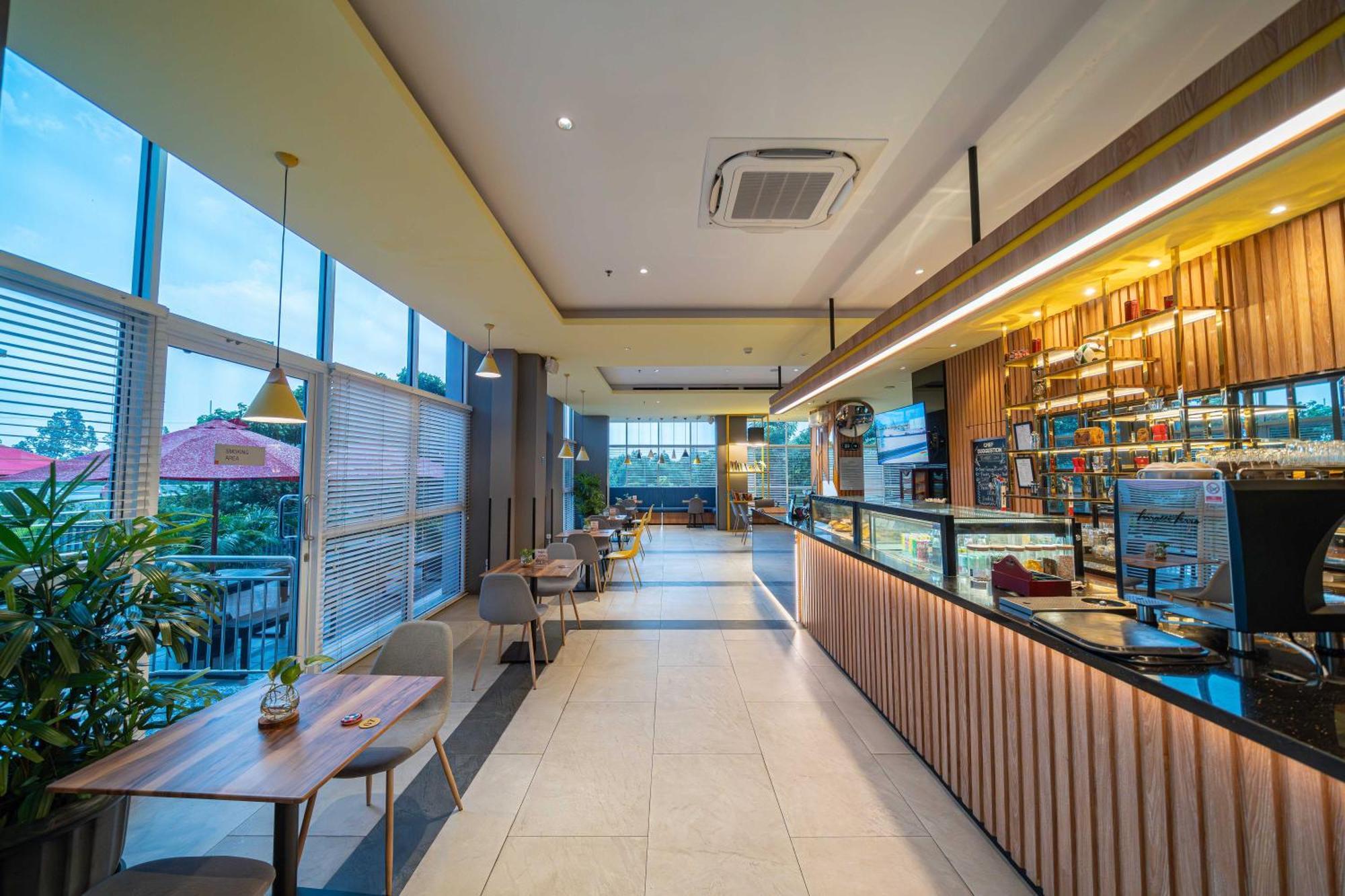 Harris Puri Mansion 4* Jakarta